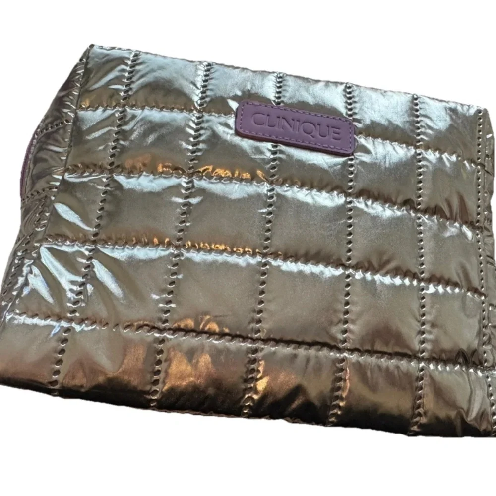 Clinique we ship